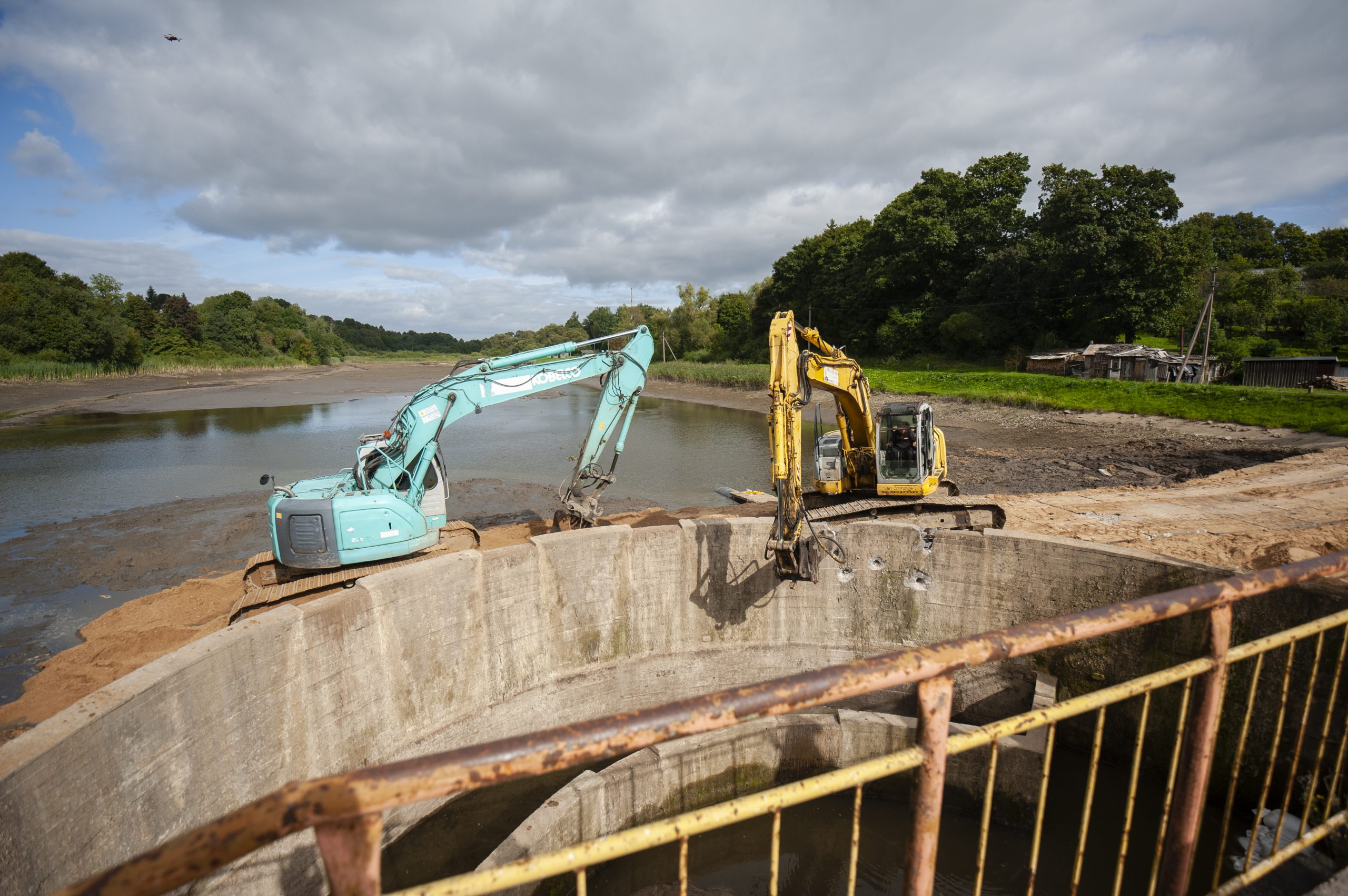 Removal of Salantai Dam has Begun