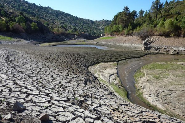 robledo-de-chavela-dam_reservoir-being-empty