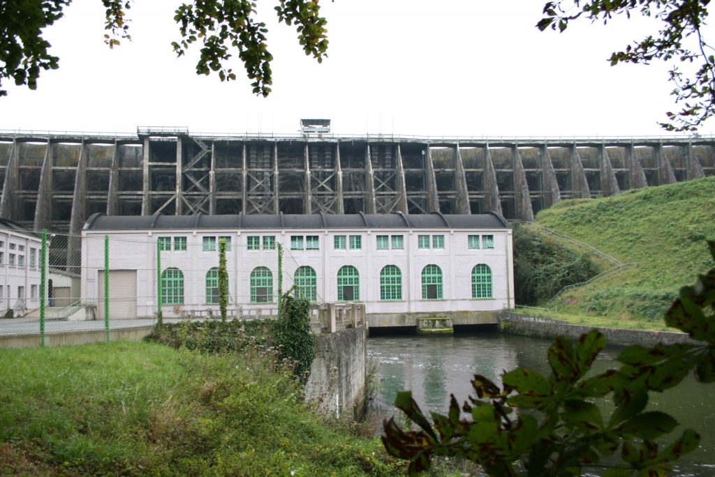 Demolition of the Roche Qui Boit Dam scheduled for 2021 - Dam Removal ...